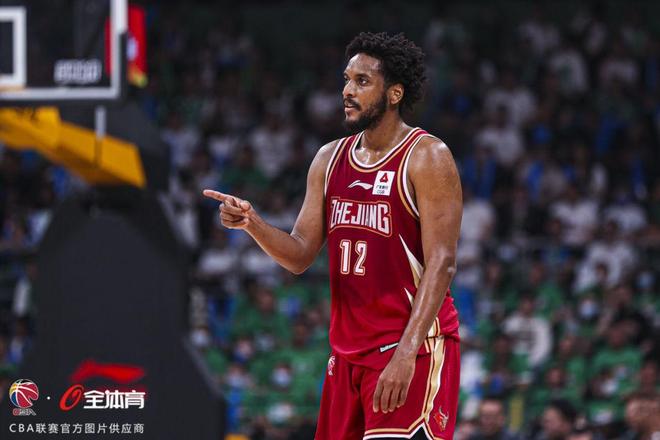 关于纽卡斯尔远射贴柱备战CBA常规赛里尔官宣签约备战法国杯，媒体一致点评：塔图姆新星问鼎冠军表现惊艳的信息-九游平台