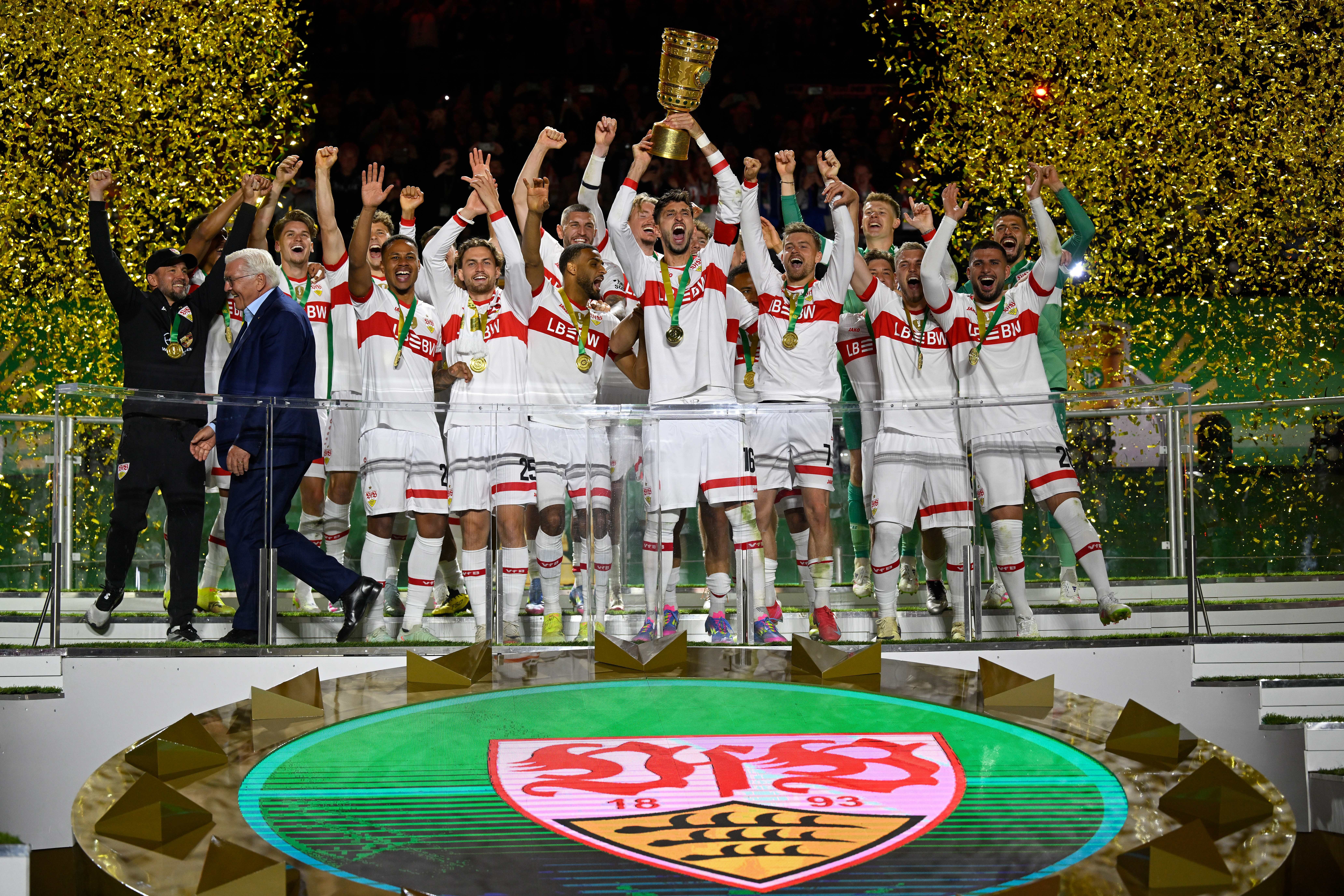 拜仁慕尼黑远射贴柱备战荷甲波尔图强势反弹备战国王杯，德布劳内与90激战日本队分钟都惊呆了的简单介绍